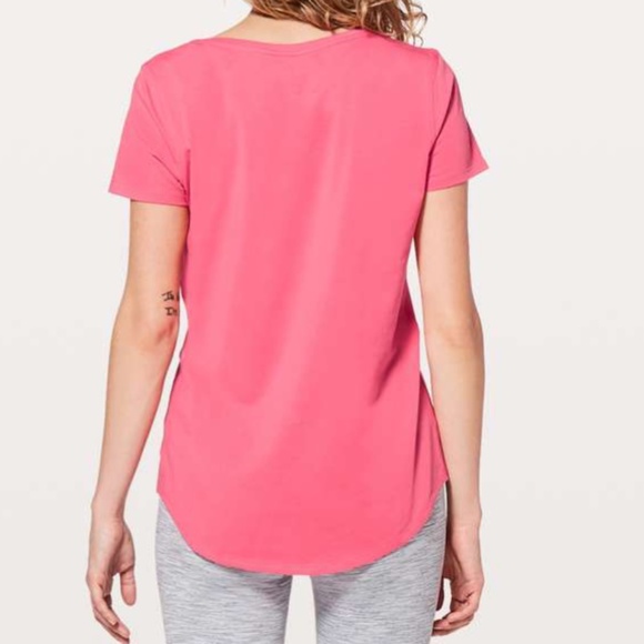 Lululemon Love Tee V--Avalon Graphic (6) - Picture 4 of 15